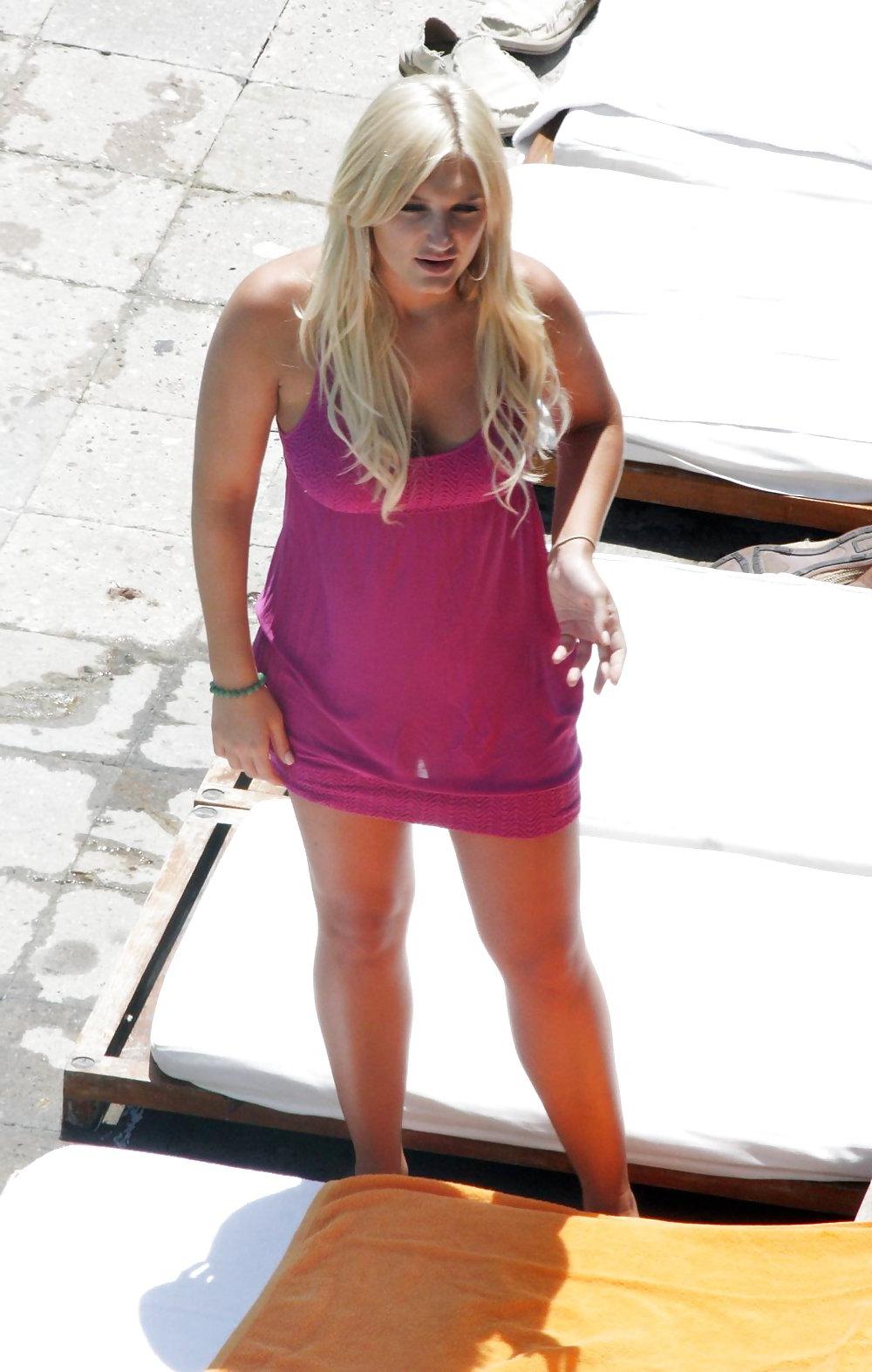 25P Brooke Hogan in bikini at the pool in Miami