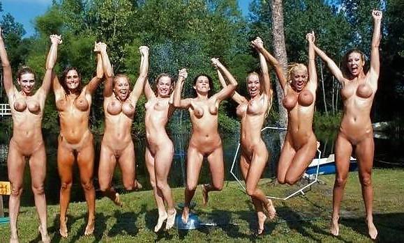 25P LOTS & LOTS OF GIRLS TOGETHER