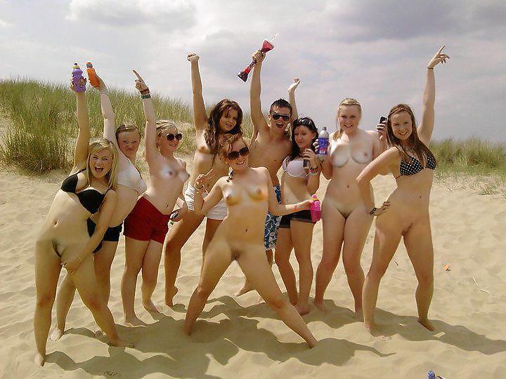 25P LOTS & LOTS OF GIRLS TOGETHER
