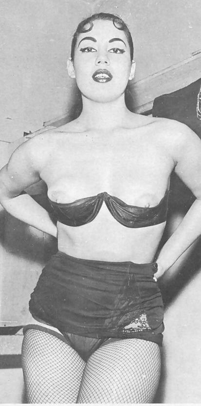 21P Vintage Erotica 3