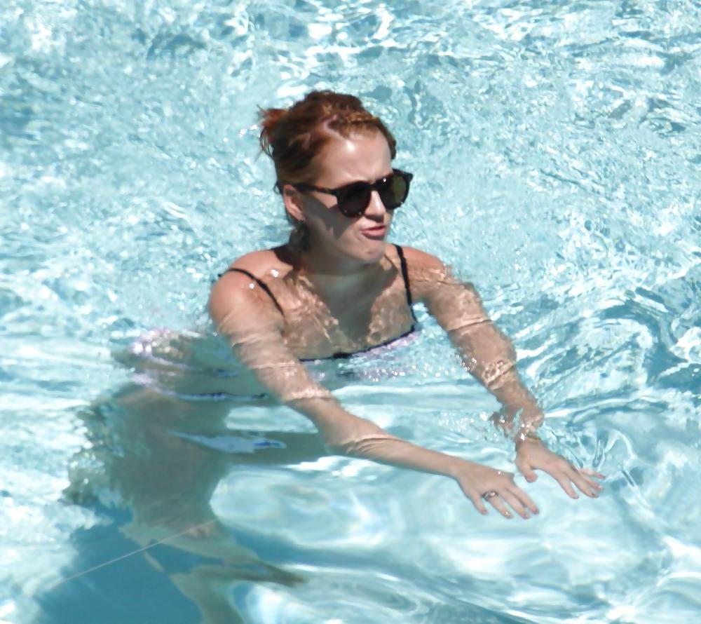 25P Katy Perry Bikini pool candids in Miami