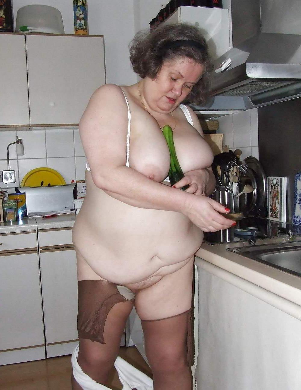25P Granny with cucumber