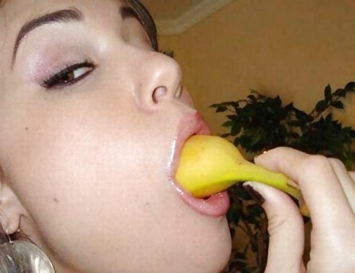 12P Banana Loving Girls....