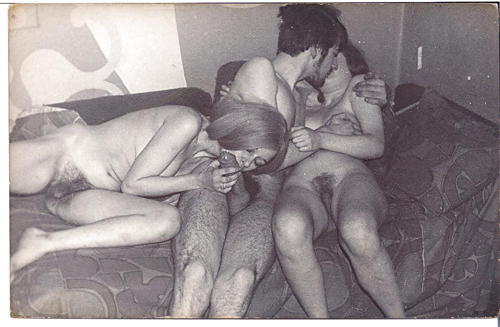 9P 1960s Vintage BW Threesome FMF on Floor & Sofa