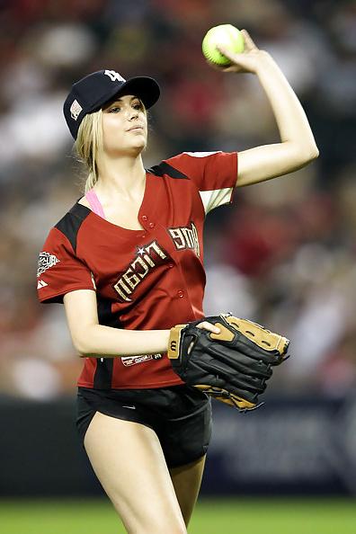 24P Kate Upton All-Star Celebrity Softball Game in Phoenix