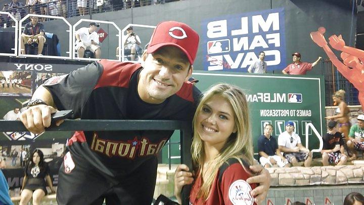 24P Kate Upton All-Star Celebrity Softball Game in Phoenix