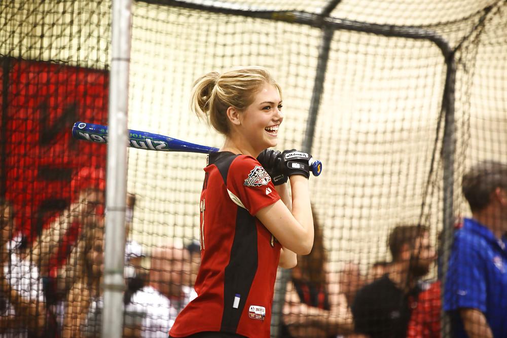 24P Kate Upton All-Star Celebrity Softball Game in Phoenix