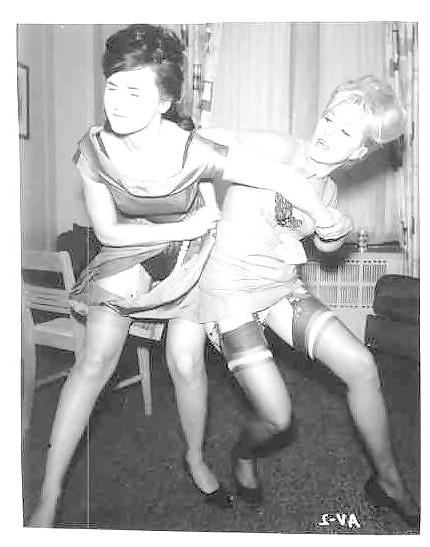 25P Lovely vintage women 10