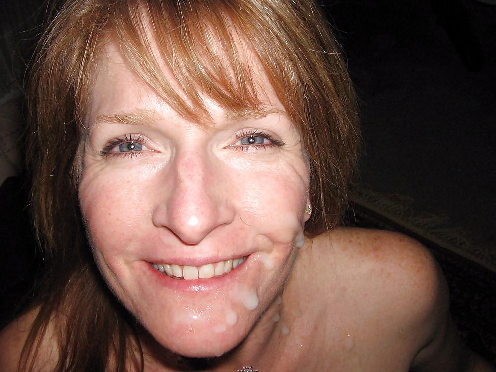 20P Sucking sluts covered by cum!