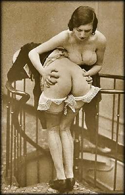 25P Lovely vintage women 11