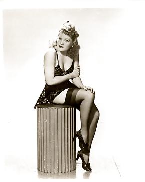 25P Lovely vintage women 18 (non-nude)