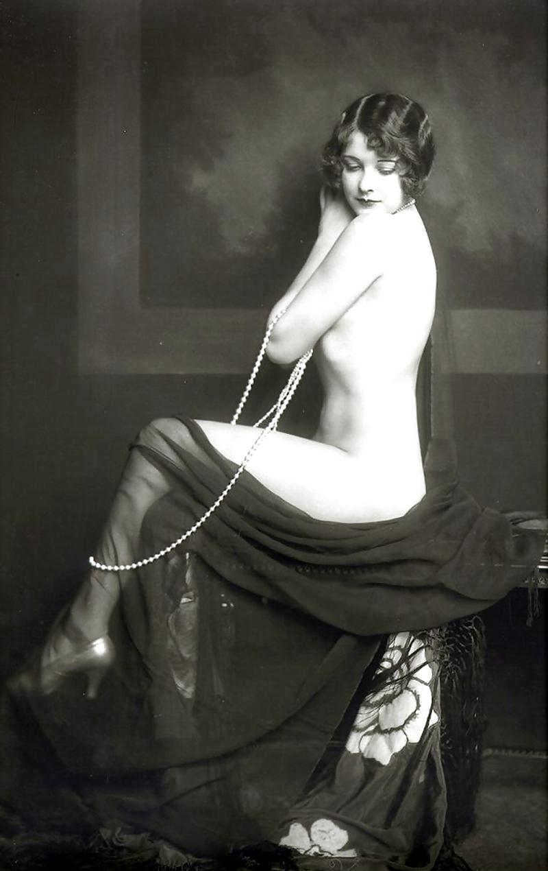 20P Vintage nude 3
