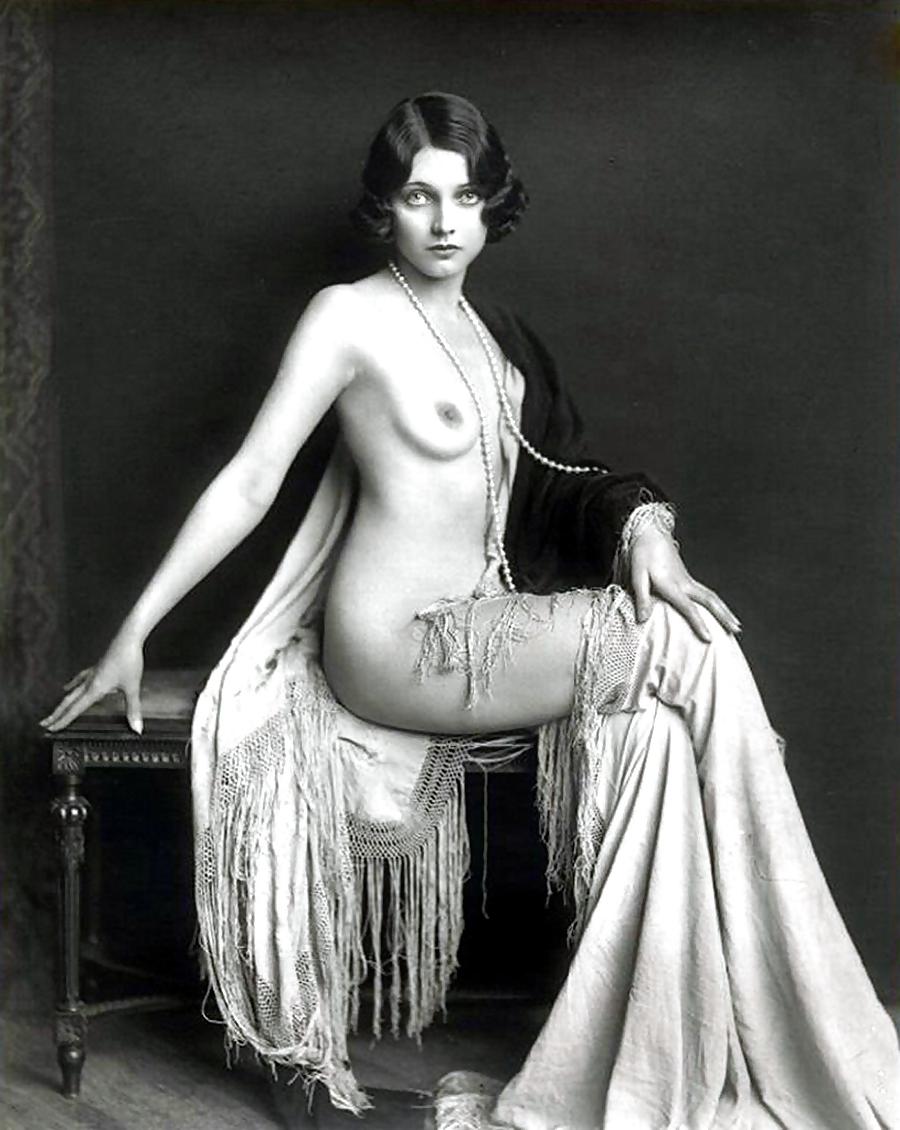 20P Vintage nude 3
