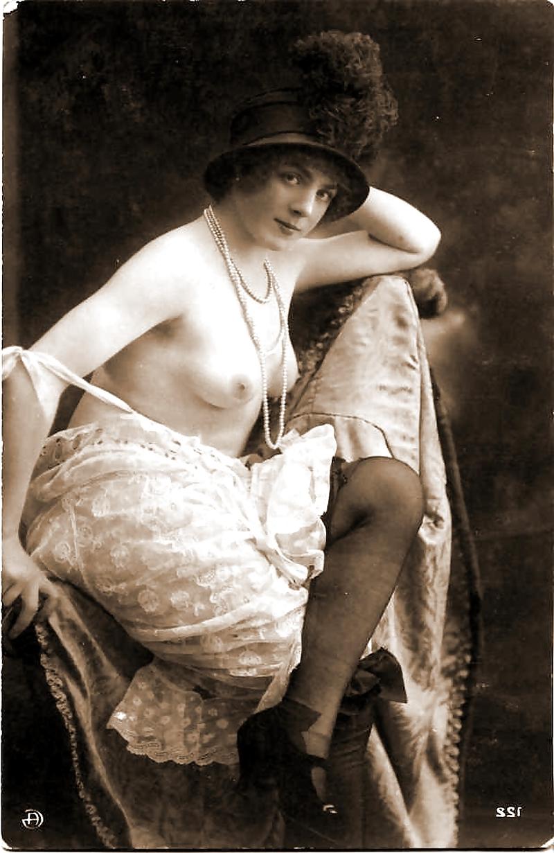 25P Vintage nude 4
