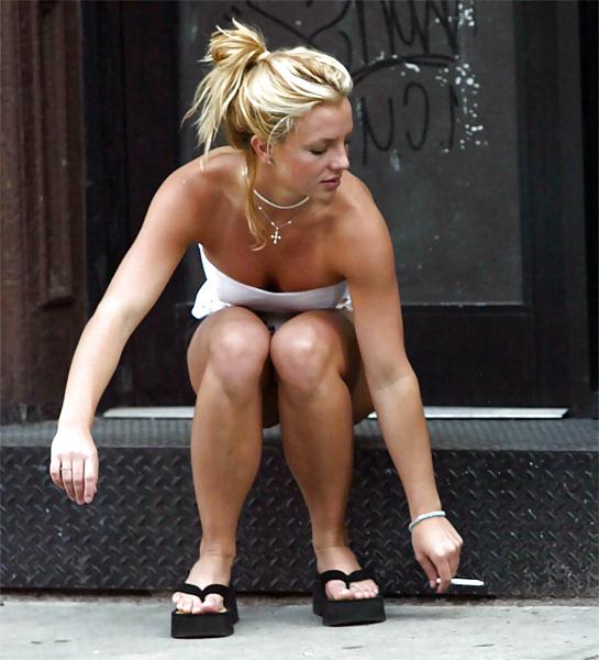 25P Britney Spears Foot Pics