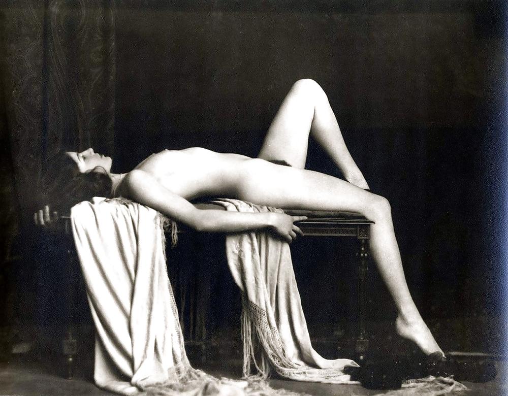 20P Vintage nude 2