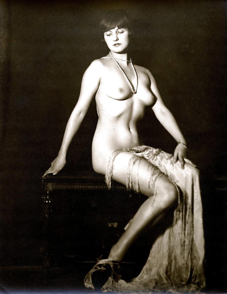 20P Vintage nude 2