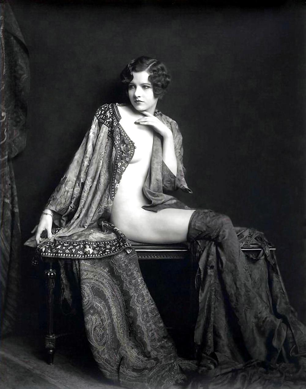 20P Vintage nude 1