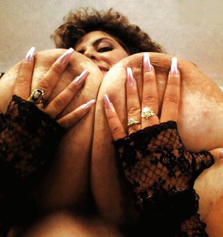 25P Susie Sparks (Vintage BBW, huge juggs)