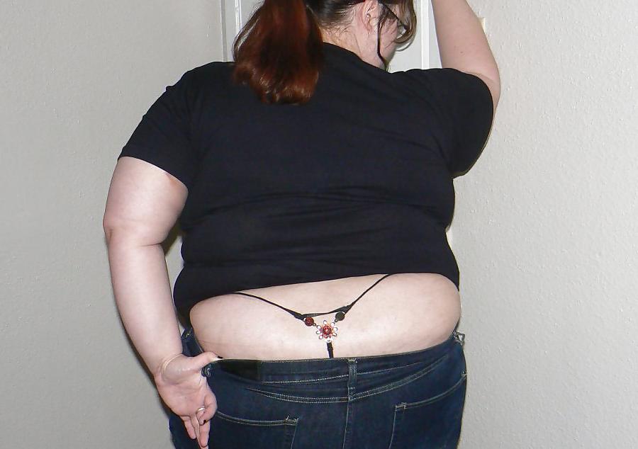 13P SSBBW stripping and posing