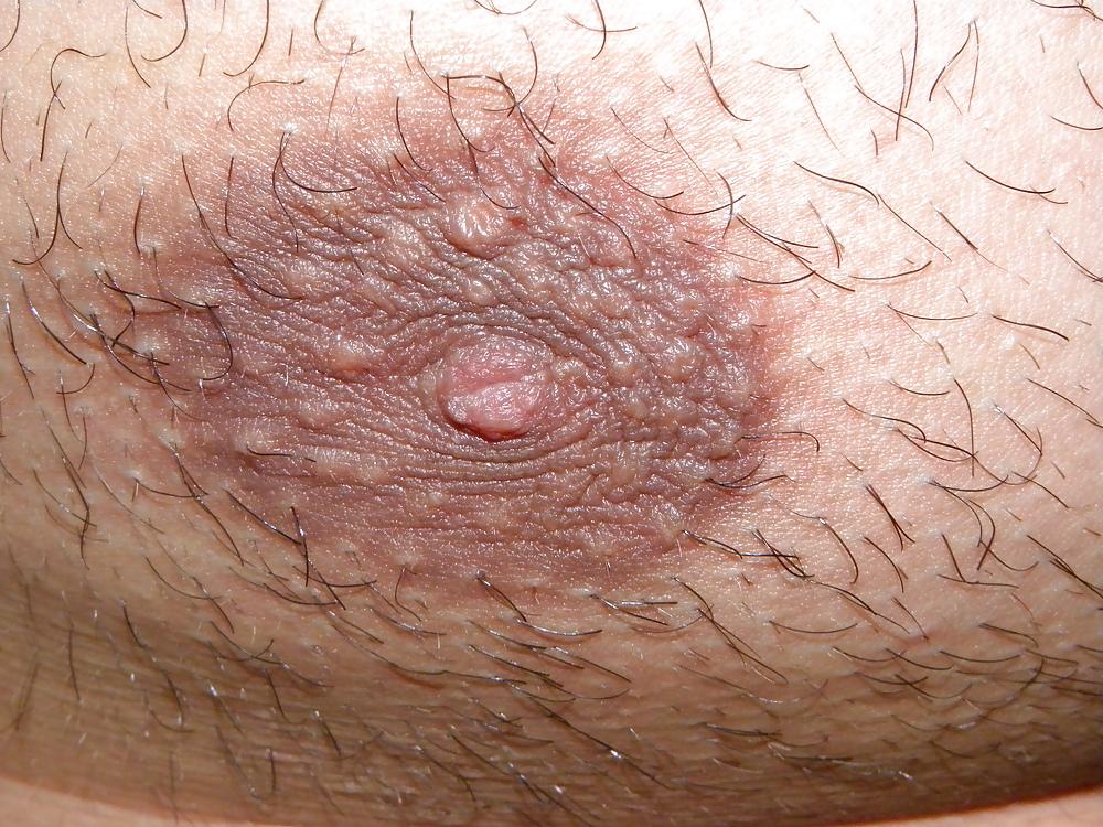 8P GUY WITH FLAT TITS - NO NIPPLES STICKING OUT