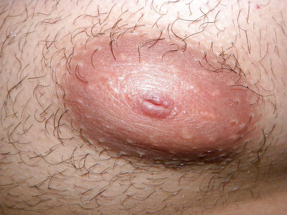 8P GUY WITH FLAT TITS - NO NIPPLES STICKING OUT