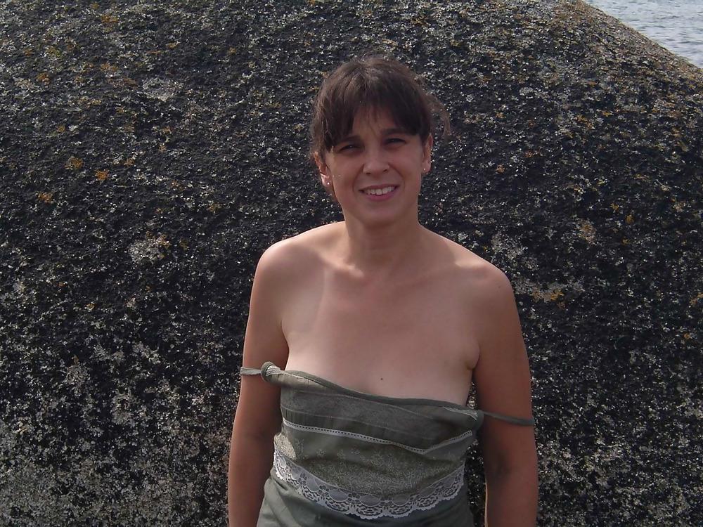 11P Slut mature mom