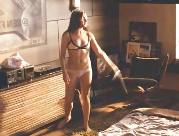 25P Hot Celebrity Babe Mila Kunis