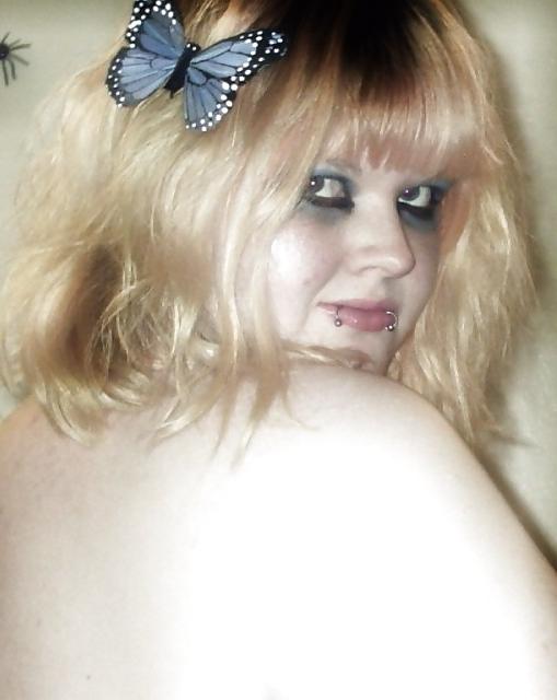25P Goth Plumper strips after her Prom