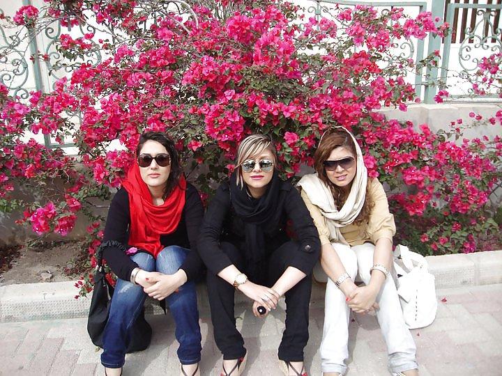25P Iranian chicks 2