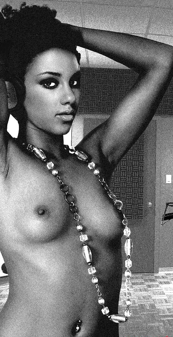 14P Alicia keys