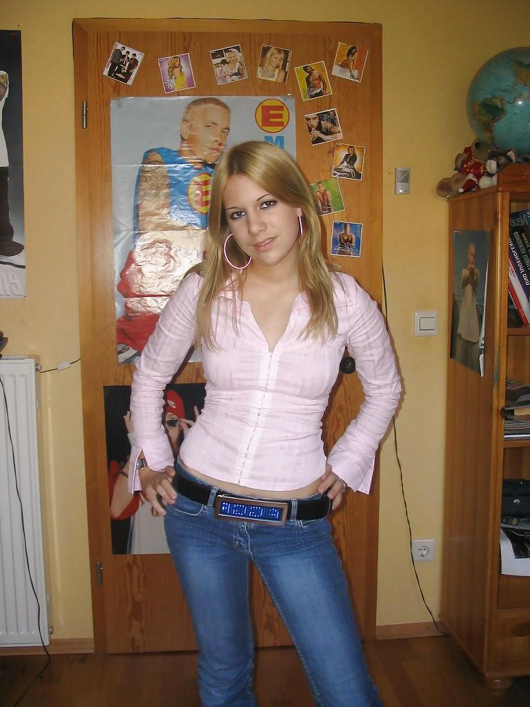 10P She is soo Hot 6