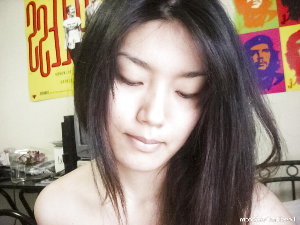 16P Hot asian babe with petite melons gets blindfolded and posing naked