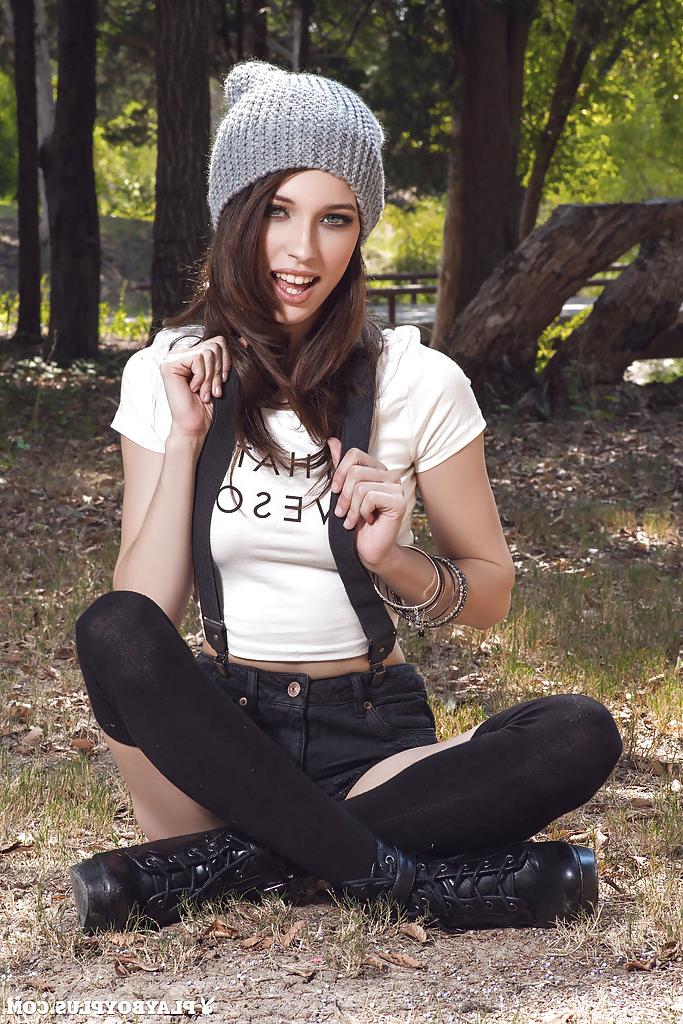 16P Amateur babe Caitlin McSwain poses and undresses right in the forest