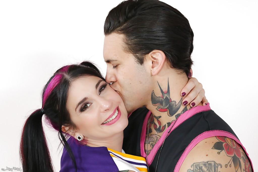 12P Amateur cheerleader Joanna Angel is fucking with her boyfriend