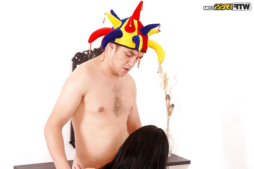 16P Lusty girlfriend strips down and gives some oral pleasure to her boyfriend