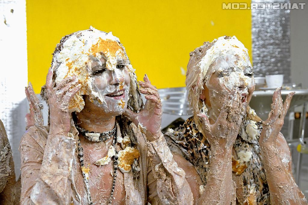 16P Ravishing fully clothed european fetish gals are into messy foodplay