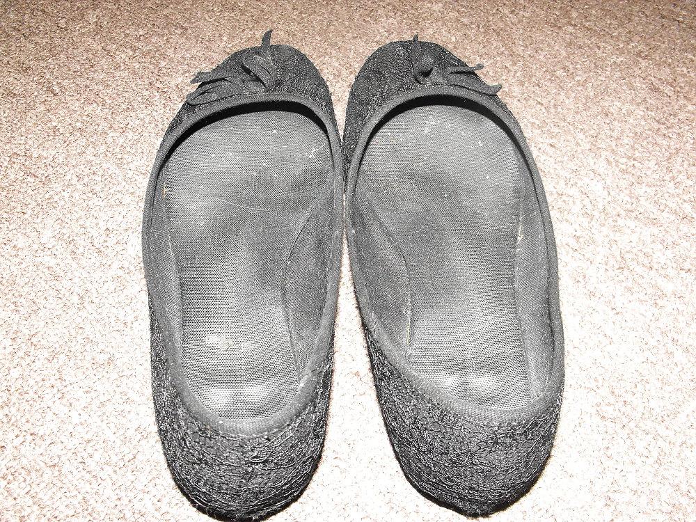 6P Very worn ballerina flats
