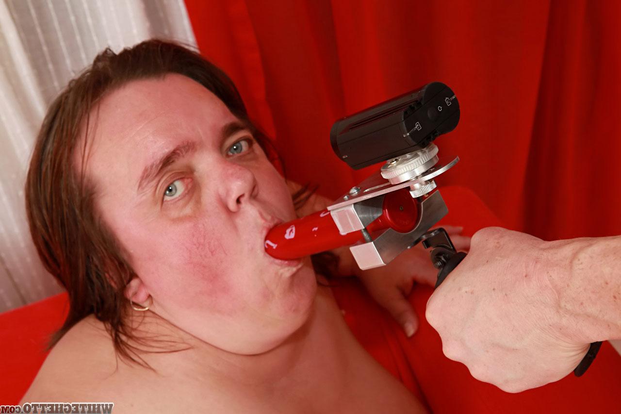 15P Midget fatty Gidget on her knees getting hairy granny pussy toyed with dildo