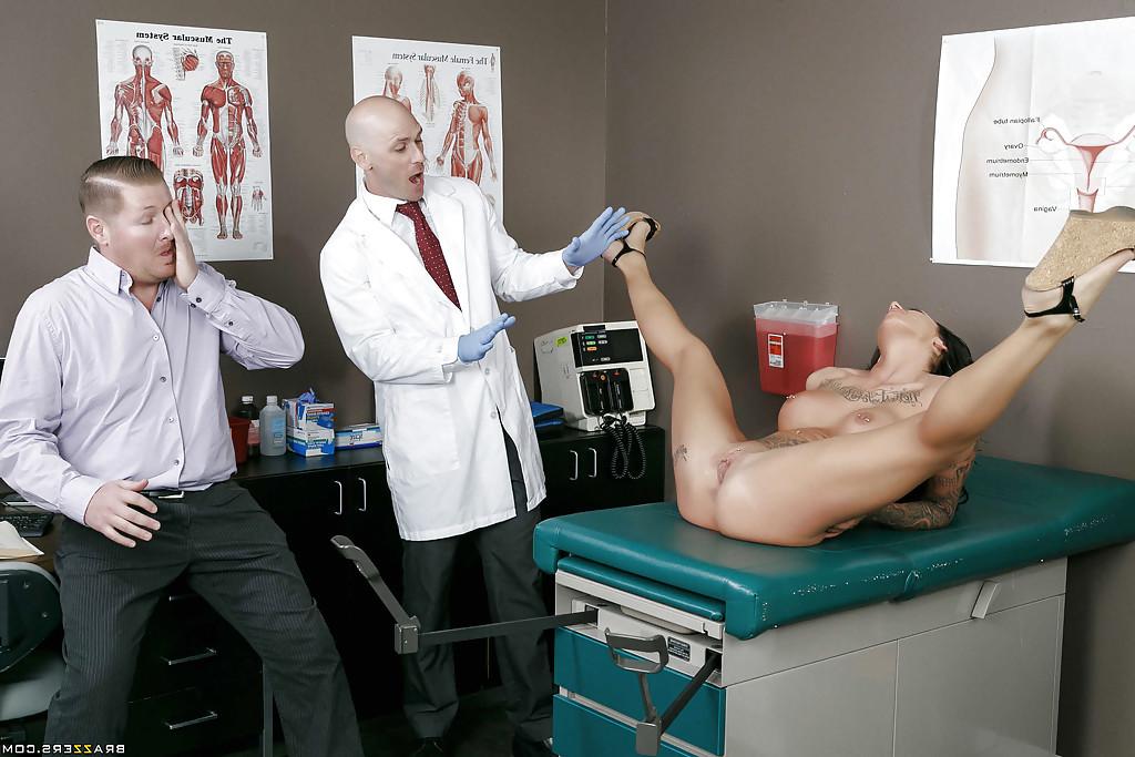 16P Tattooed patient Austin Lynn spreading her legs wide for Gyno doctor