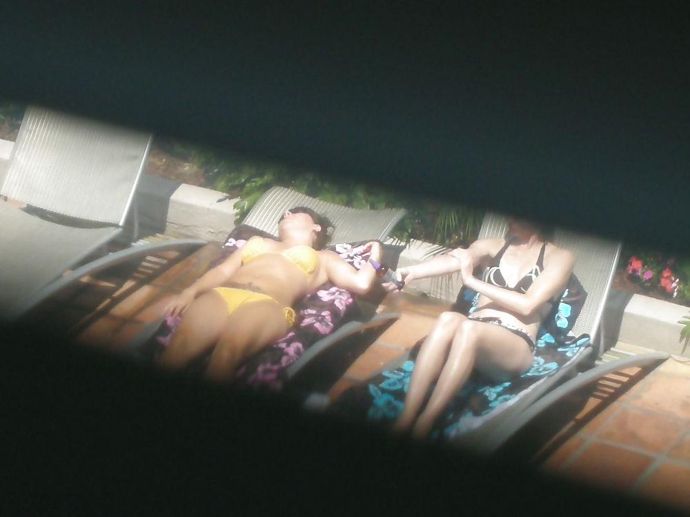 15P Sluts by the pool-Voyeur-Please rate and cooment 