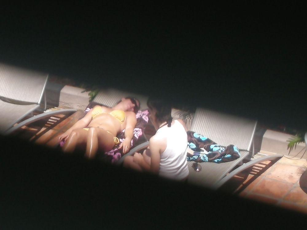 15P Sluts by the pool-Voyeur-Please rate and cooment 