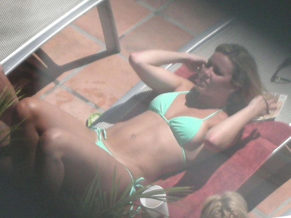 15P Sluts by the pool-Voyeur-Please rate and cooment 