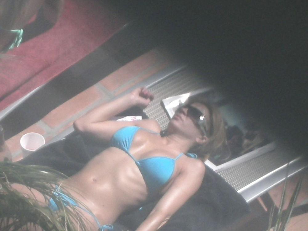 15P Sluts by the pool-Voyeur-Please rate and cooment 