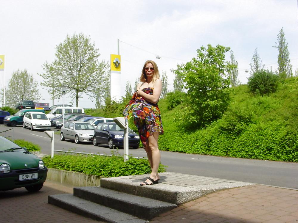 25P Beautiful Milf Marion