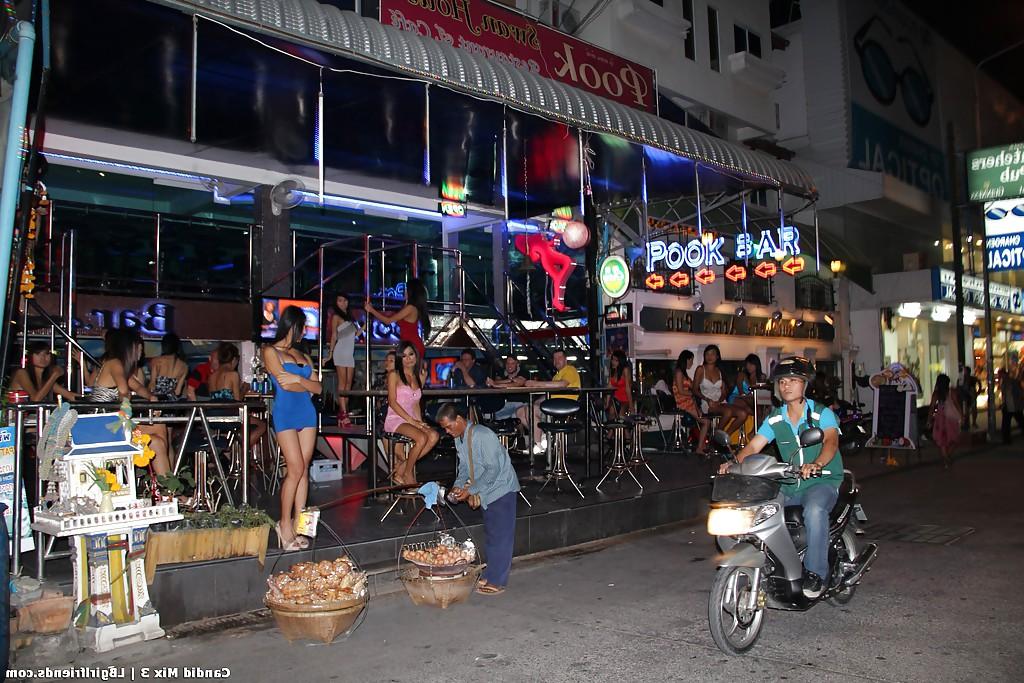 16P Exotic Thai ladyboys on public display in non nude series