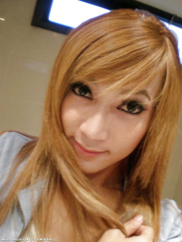 16P Exotic Thai ladyboys on public display in non nude series