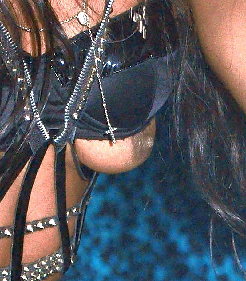 25P 0ops Exposed Nude C-throu Upskirt Accidential & more