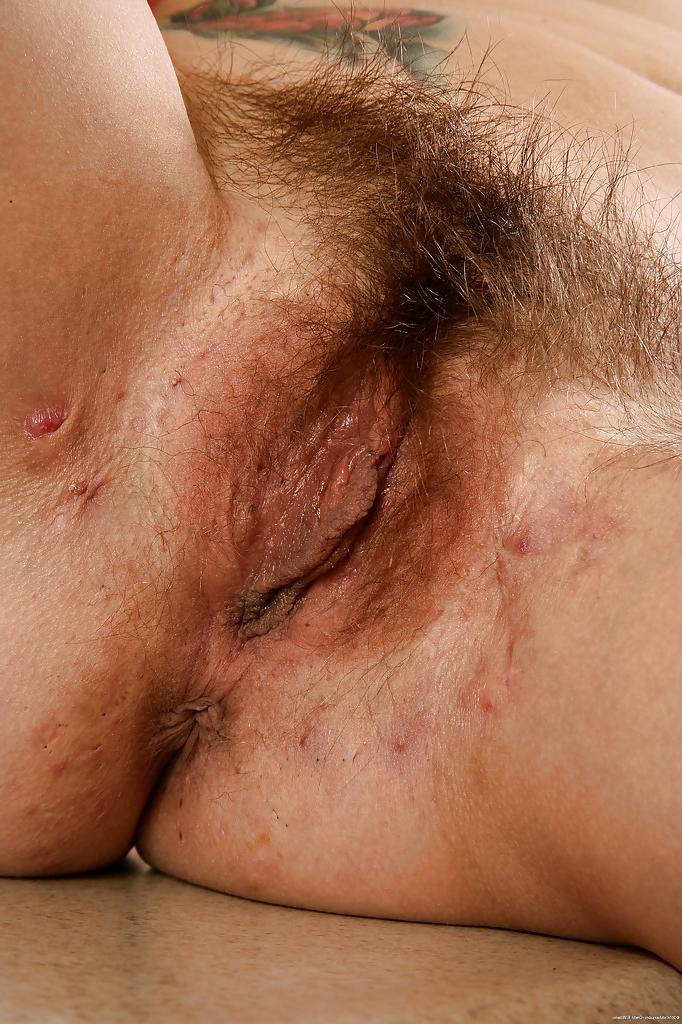 16P Mature woman Sofia Rodas flashes her saggy natural tits and hairy gash