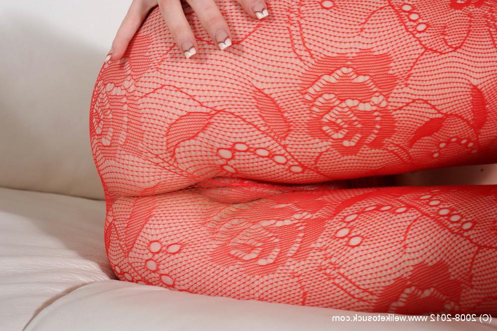 15P Non nude posing of a marvelous European babe Maggies in her pantyhose